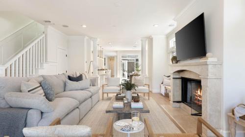 Santa Ana Heights House | Crystal Cove by AvantStay Gorgeous Charming Newport Home