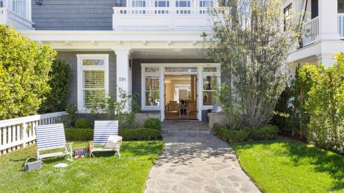 Santa Ana Heights House | Crystal Cove by AvantStay Gorgeous Charming Newport Home