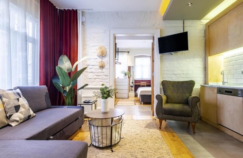 Tophane Apartment | Dreamy and Central Flat in Beyoglu