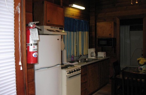 Advance Resort | Forest Lake Camping Resort Lakefront Cabin 11