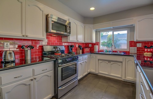 Hermosa Village House | Funtierland + Mickey's House + Walk to Disneyland + Pool/Hot Tub + Pet Friendly