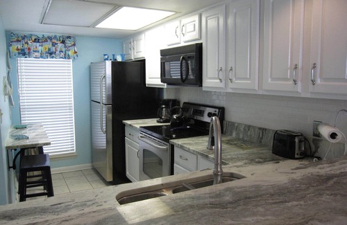 Orange Beach East Condo | Get ready for a great summer! Come see us
