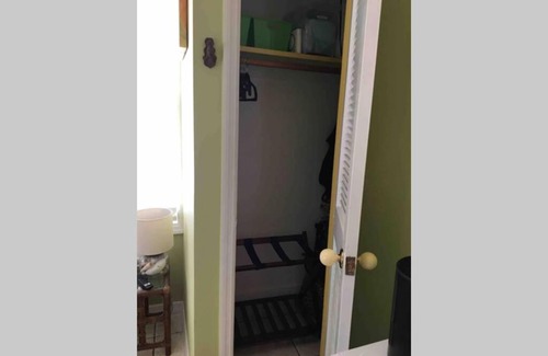 Historic Seaport Apartment | Great Old Town Location, Steps from Mallory Square