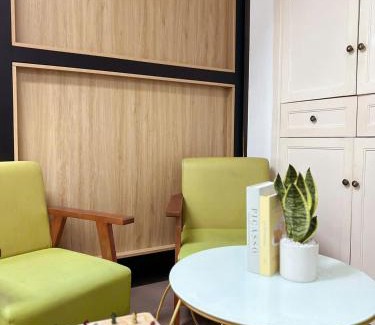 Ba Dinh Hostel | Hanoi Railway Capsule Hostel