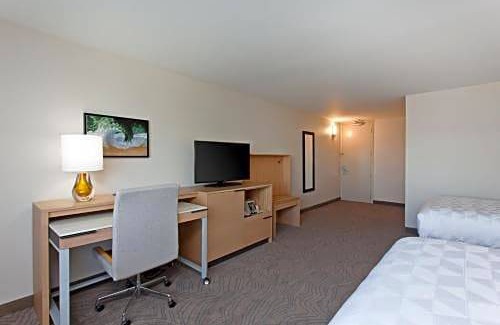 Los Angeles Hotel | Holiday Inn Los Angeles - LAX Airport, an IHG Hotel