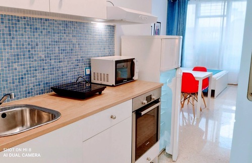 Badalona Hostel | Hostal estudios