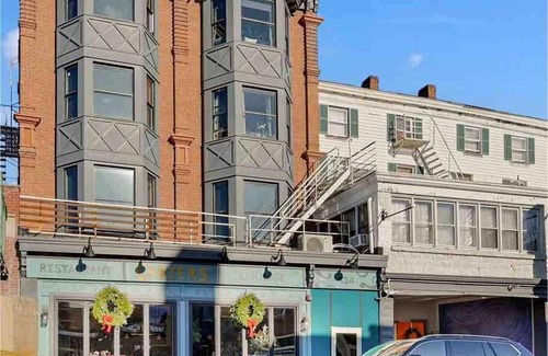 Beacon Hotel | Hotel ∙ 2 guests