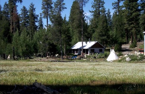 Ponderosa House | House ∙ 1 bedroom ∙ 9 guests