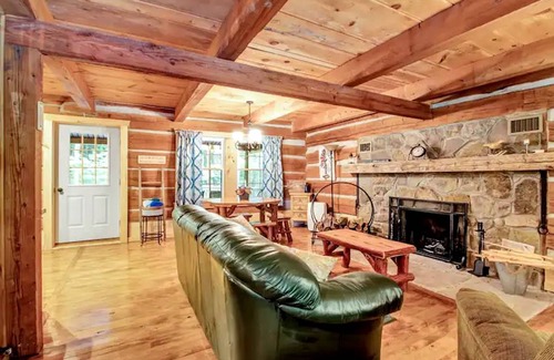 Cherry Creek House | House ∙ 2 bedrooms ∙ 6 guests