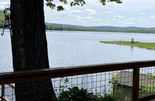 Hammondsport House | House ∙ 3 bedrooms ∙ 8 guests