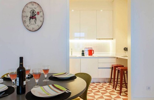 Santa Maria Maior Apartment | JOIVY Modern 1-bed Apt nearby Praça do Comércio, in Baixa
