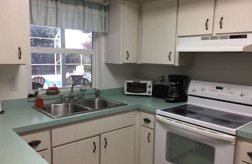 Ormond Beach House | Last minute deal!Charming 3Bedroom Pool House in Ormond by the Sea!