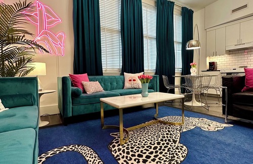 Central Business District Condo | Location! Location! Location! “Happy Chic” 3BR/2BA modern condo near Bourbon!