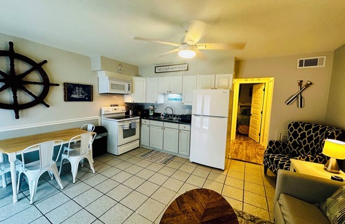 Gulf Shores Condo | Location, Location - Moonraker Unit 24