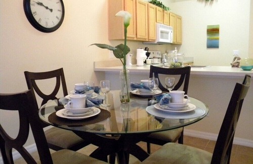 Loughman Villa | Luxury 'The Devine Villa' Private Pool & Free WIFI & local calls