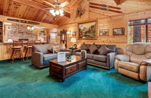 Sugarloaf House | Memory Maker Cabin