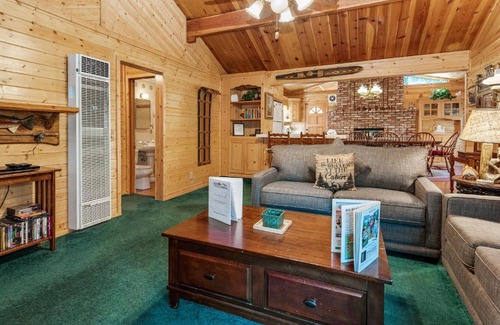 Sugarloaf House | Memory Maker Cabin