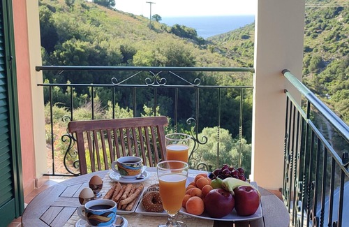 Dhrakata House | Myrtos Cottages Kefalonia