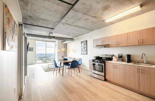 Los Angeles Apartment | New 2BR Upscale Hollywood Apartment