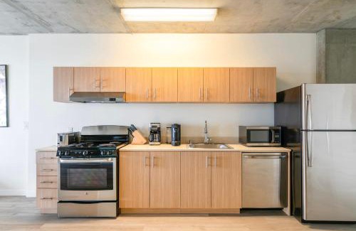 Los Angeles Apartment | New 2BR Upscale Hollywood Apartment