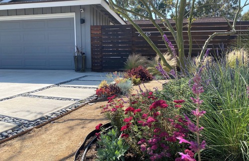 Lake Forest House | New! Comfort meets elegance: Your next home. Pet friendly!