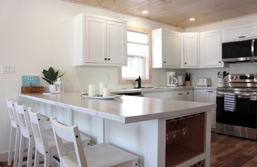 Darnley Cottage | Newly Built Ocean View Cottage, Minutes To Thunder Cove Beach