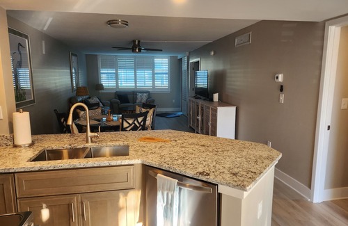 Sanibel Condo | Newly remodeled after hurrican Ian. Come relax and unwind!