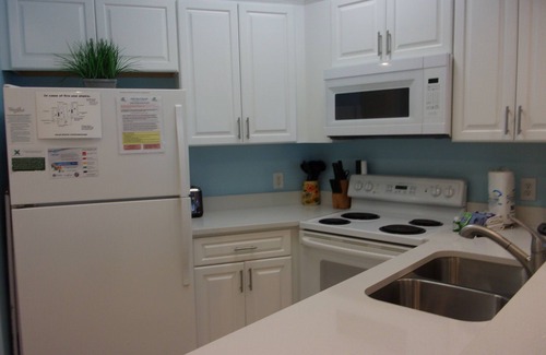 Orange Beach Condo | Oct Beach Escape Spacious 1BR/1.5BA Condo Steps from the Ocean-Snowbirds Welcome