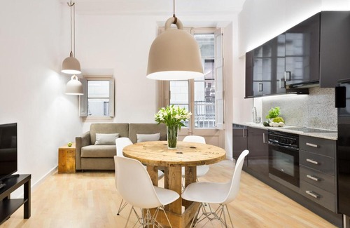 Gothic Quarter Apartment | Ola Living CND Canuda