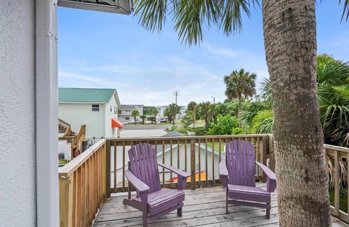 St. Augustine Beach Apartment | Palm Tree Suite 1 Block To Waves and Sand Prime St Aug Beach