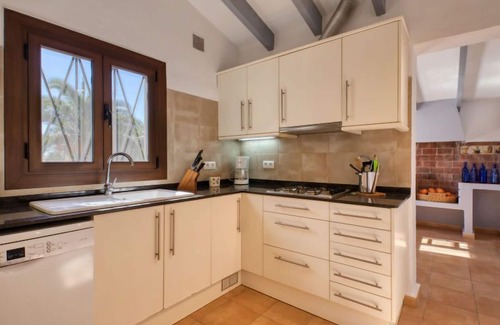 Trencall House | Pomeraj by Interhome