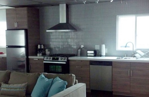 Santa Ana Heights Apartment | Seashore Drive Beauty steps to sand