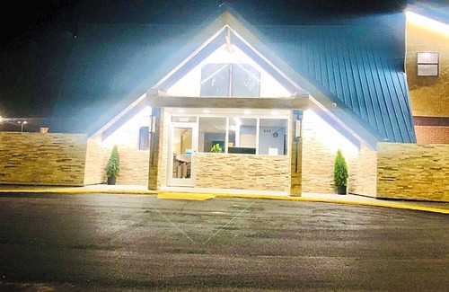 Montgomery Hotel | SureStay Hotel by Best Western Montgomery Southwest