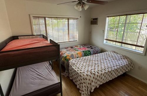 East Hollywood Hostel | The Ardmore Home Share