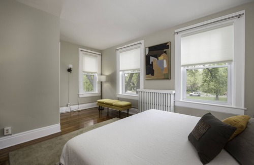 Albright Apartment | ⭐ Two Townhouses ⭐ Styled ⭐ Park Setting