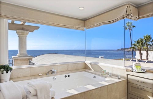Laguna Beach Villa | Villa ∙ 2 bedrooms ∙ 6 guests