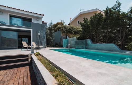 Palaia Fokaia Villa | Villa Adam ,Very Close to the Temple of Poseidon. Private Pool next to the beach