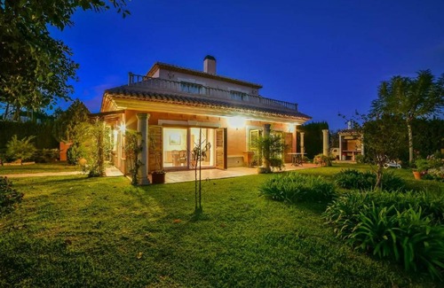 Empedrola Villa | Villa Eden - Plusholidays
