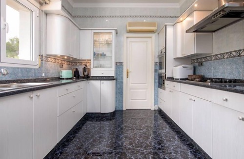 Trencall House | Villa Mamounia 2 by Interhome