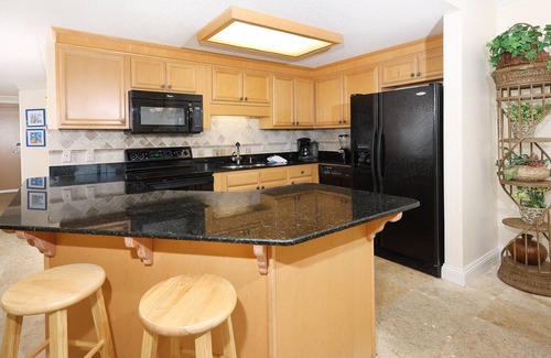 Orange Beach East Condo | *WEEKLY SPECIALS!* Phoenix X - Top Floor - 3 BR 3 BA!