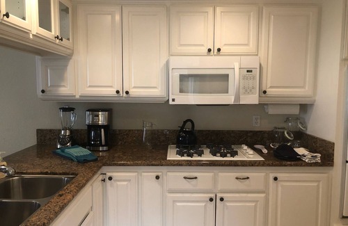 Huntington Beach House | "Welcome to Your Ultimate Huntington Beach Get-a-way! 3-Blocks to the Beach!