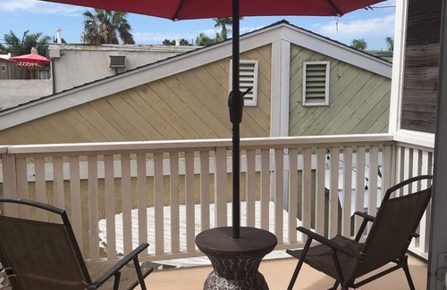 Huntington Beach House | "Welcome to Your Ultimate Huntington Beach Get-a-way! 3-Blocks to the Beach!