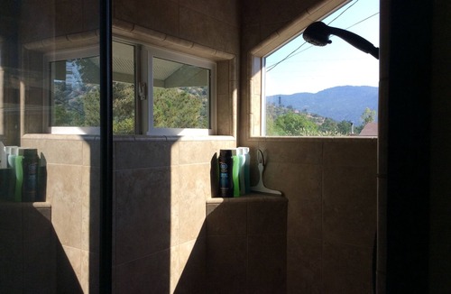 Three Rivers House | 10 min to Sequoia - Stunning 3 bdrm2bth w/PICKLEBALL COURT riverside!