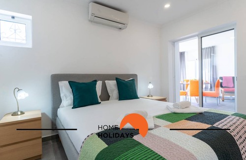 Albufeira Apartment | 100 m² Apartment ∙ 2 bedrooms ∙ 4 guests