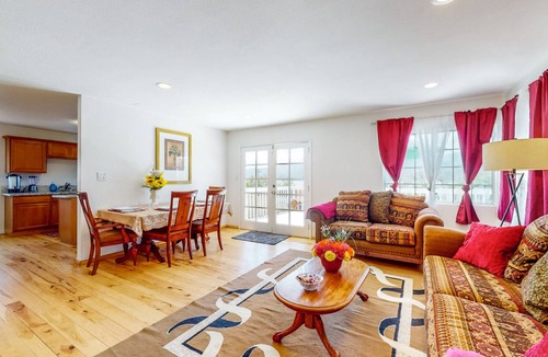 Lake Elsinore House | 104 m² House ∙ 3 bedrooms ∙ 6 guests