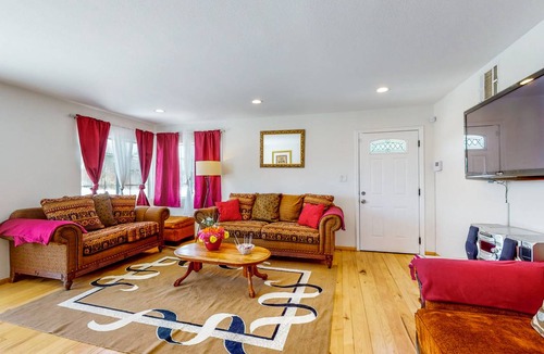 Lake Elsinore House | 104 m² House ∙ 3 bedrooms ∙ 6 guests