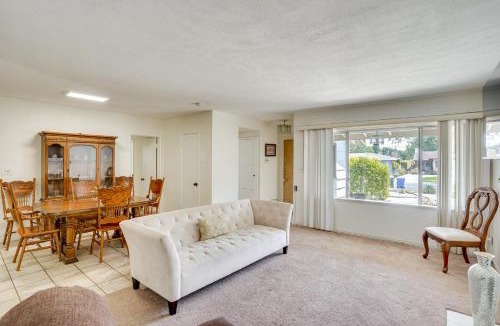 Downey House | 12 Mi to Dtwn LA Family Home with Private Sauna!