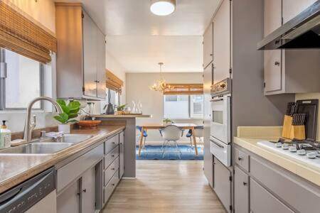 The Strand Apartment | 121 m² Apartment ∙ 3 bedrooms ∙ 6 guests