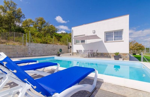 Mont Barbat Villa | 130 m² Villa ∙ 3 bedrooms ∙ 6 guests