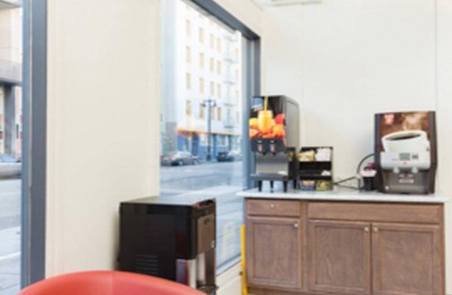 Tenderloin House | 16 m² Motel ∙ 127 guests
